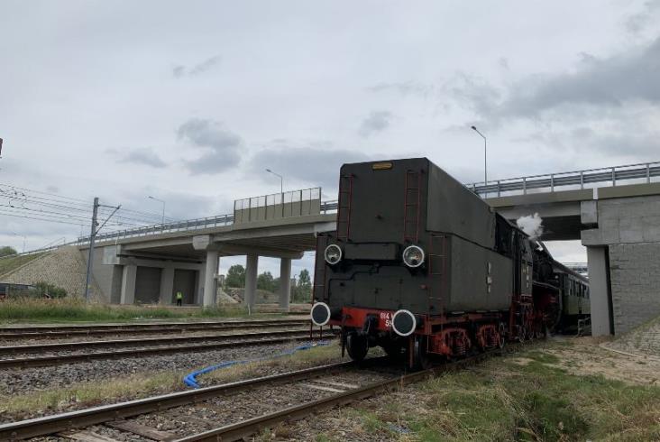 Leszno: Wiadukt nad linią E59 Poznań – Wrocław otwarty Leszno: Wiadukt nad linią E59 Poznań – Wrocław otwarty