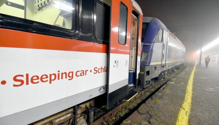 Pociąg widmo z Wrocławia do Wiednia. Trudno dojechać nim tam, gdzie się zatrzymuje