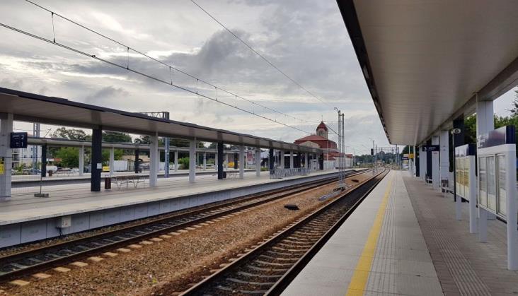 Warszawa: Wracają pociągi do Otwocka, zaczynają się utrudnienia w Rembertowie 