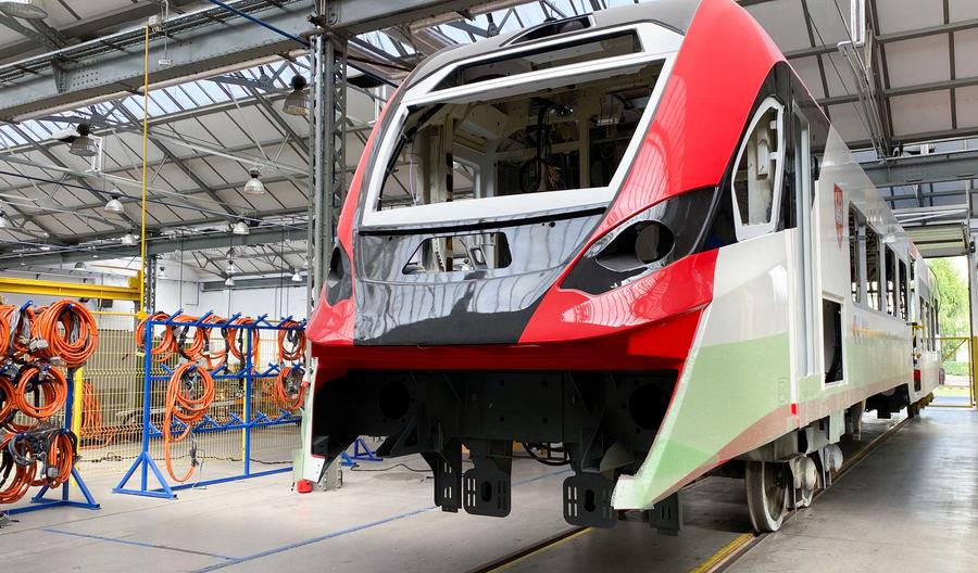 Trwa montaż spalinowych Impulsów dla Kolei Wielkopolskich [zdjęcia]