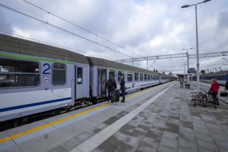 Nowe perony między Stargardem a Szczecinem Nowe perony między Stargardem a Szczecinem