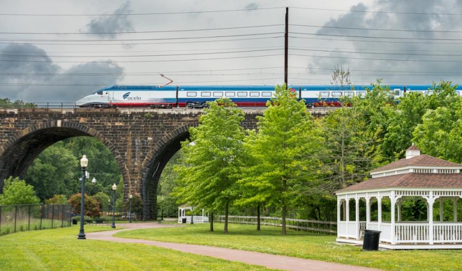 Amtrak Joe w Ukrainie i Polsce. Dlaczego prezydent USA uwielbia kolej?