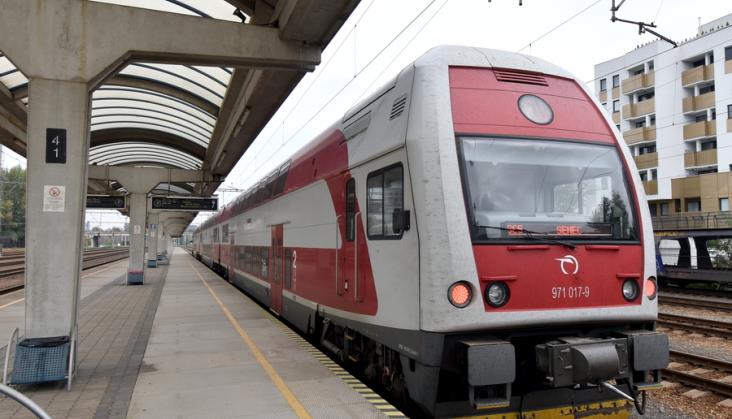 Koleje Słowackie odwołują pociągi. Maszyniści i konduktorzy z koronawirusem lub na kwarantannie