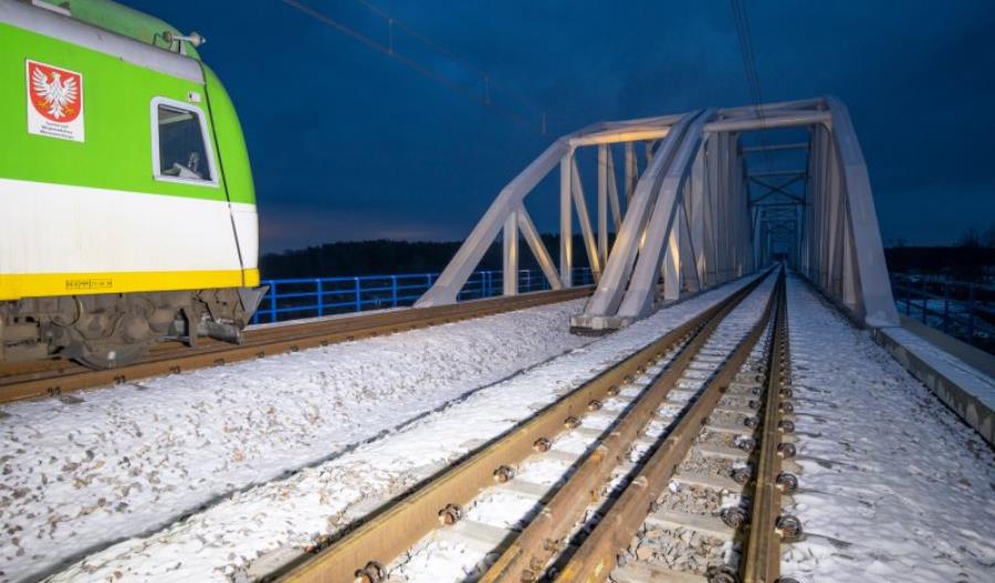 Drugi tor z Warki do Dobieszyna gotowy, ale jeszcze zamknięty