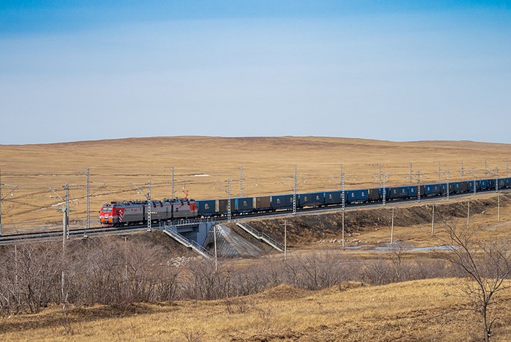 Koleje Rosyjskie zakończyły elektryfikację magistrali kolejowej do granicy z Chinami