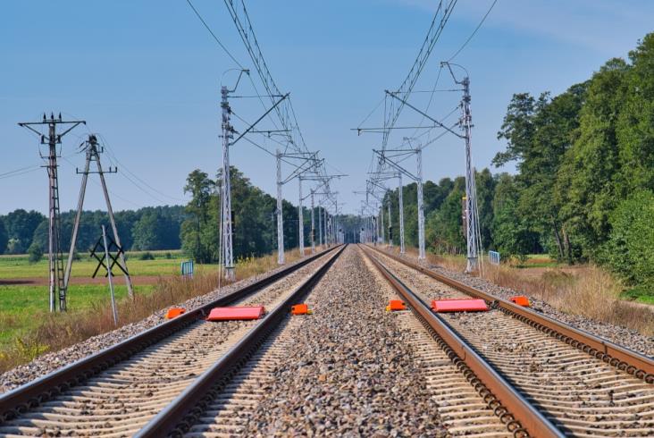 Systemy detekcji stanów awaryjnych taboru z rodziny ASDEK na polskich torach Systemy detekcji stanów awaryjnych taboru z rodziny ASDEK na polskich torach