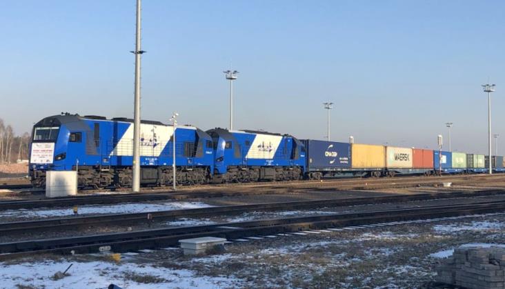 PKP LHS chce kupić 200 wagonów do przewozu kontenerów