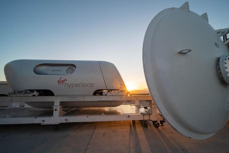 Virgin twierdzi, że start Hyperloopa jest możliwy za sześć lat Virgin twierdzi, że start Hyperloopa jest możliwy za sześć lat