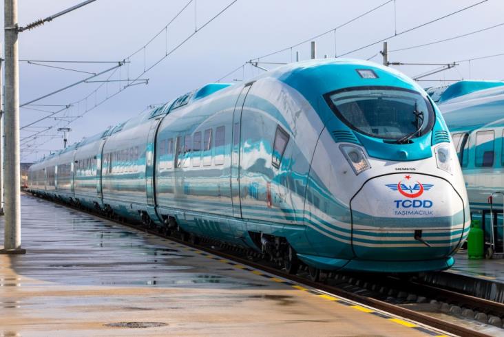 Siemens zakończył dostawę pociągów dużych prędkości Velaro dla Turcji Siemens zakończył dostawę pociągów dużych prędkości Velaro dla Turcji