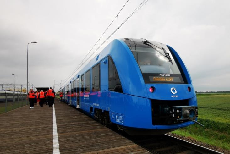 Alstom zaprezentował wodorową Coradię iLint w Żmigrodzie. Pierwszy raz w Polsce Alstom zaprezentował wodorową Coradię iLint w Żmigrodzie. Pierwszy raz w Polsce