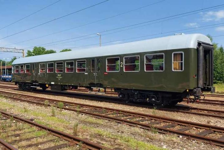Fundacja Era Parowozów wyremontowała wagon 120A w klasycznym wyglądzie Fundacja Era Parowozów wyremontowała wagon 120A w klasycznym wyglądzie