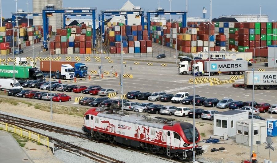 Pesa przekazała w terminie 12 lokomotyw Gama Marathon dla RCP [zdjęcia]