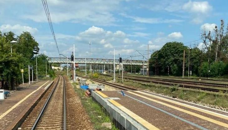 Wrocław Brochów. Prace trwają pozornie, pociągi jeżdżą dłużej faktycznie