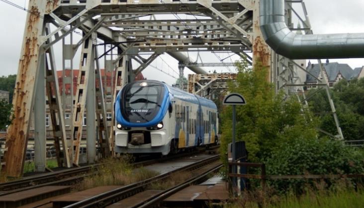 PKP PLK potwierdza: ZRK-DOM zastępczym wykonawcą na linii do Polic