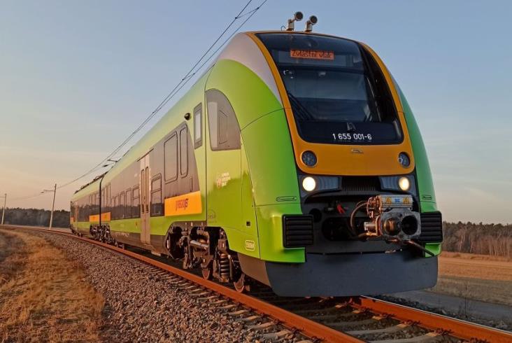 Pesa Elf dla RegioJet pojechał 170 km/h w Velimiu Pesa Elf dla RegioJet pojechał 170 km/h w Velimiu