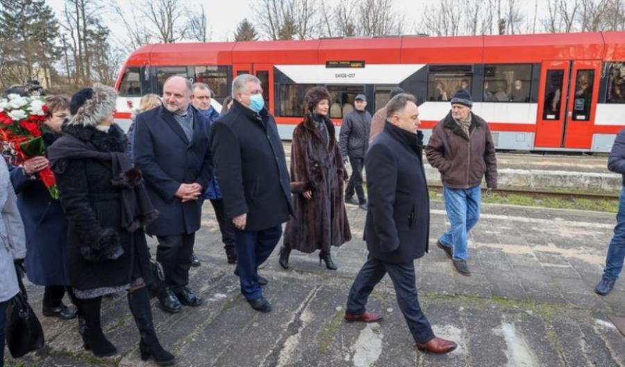 Wróciły pociągi Toruń - Sierpc. Są możliwe przesiadki do Nasielska i Płocka Wróciły pociągi Toruń - Sierpc. Są możliwe przesiadki do Nasielska i Płocka