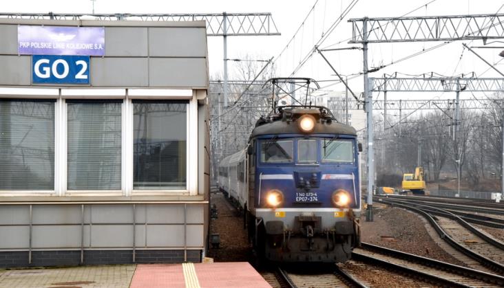 Ministerstwo Infrastruktury: Niższy VAT szansą na tańsze bilety PKP Intercity