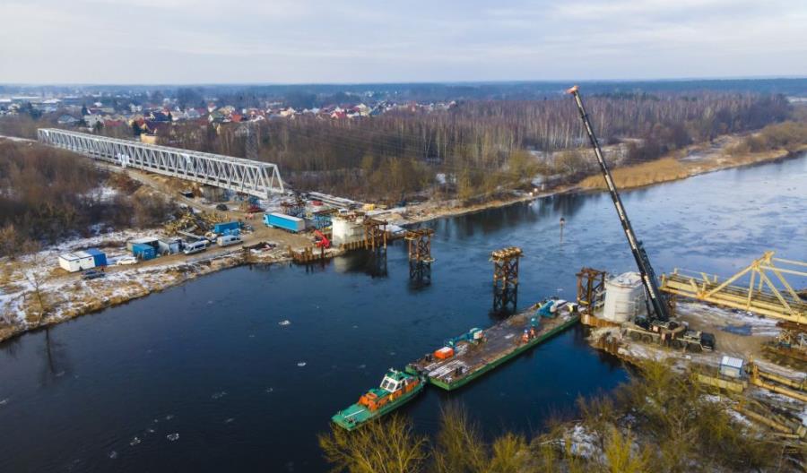 Nowy most nad Narwią i nowy termin oddania linii Ostrołęka - Chorzele [aktualizacja]