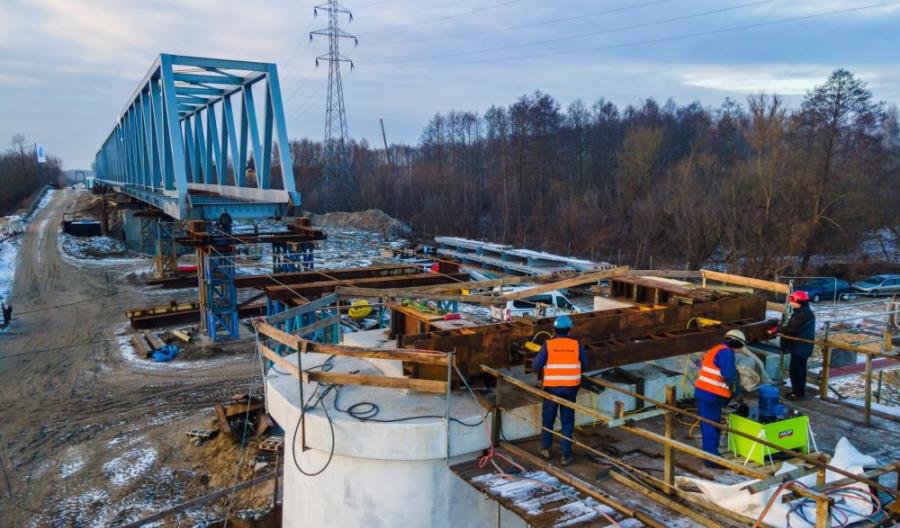 Nowy most nad Narwią i nowy termin oddania linii Ostrołęka - Chorzele [aktualizacja]