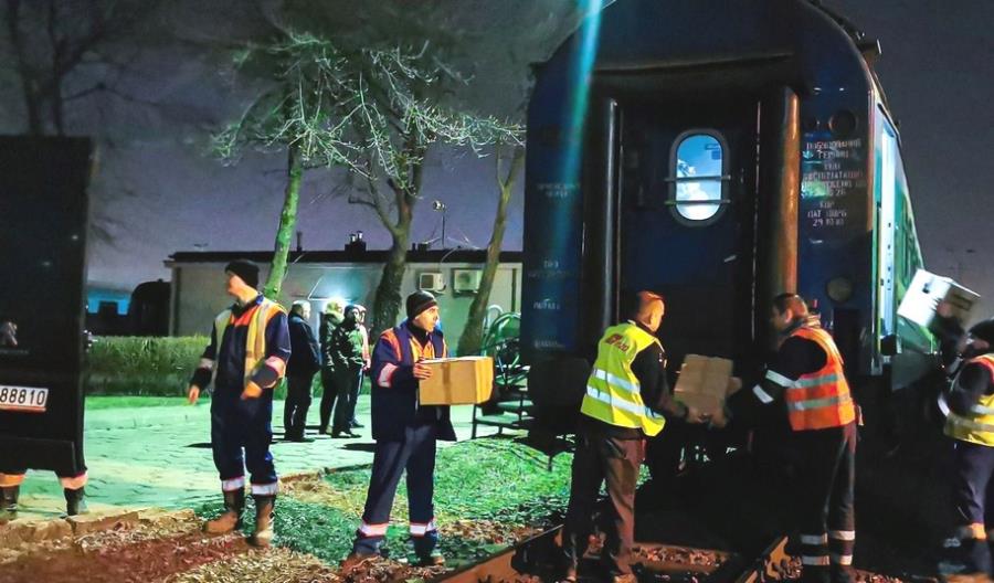 Pociąg z Warszawy do Kijowa zabrał pomoc humanitarną Pociąg z Warszawy do Kijowa zabrał pomoc humanitarną