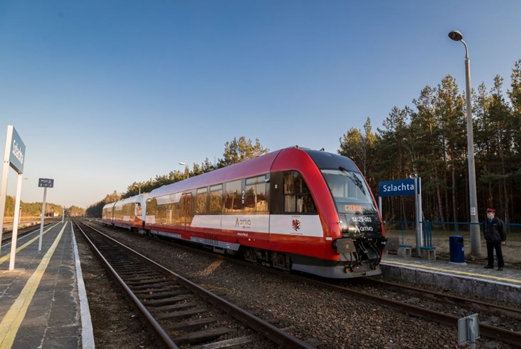 Wróciły pociągi na linię Szlachta – Wierzchucin [zdjęcia]