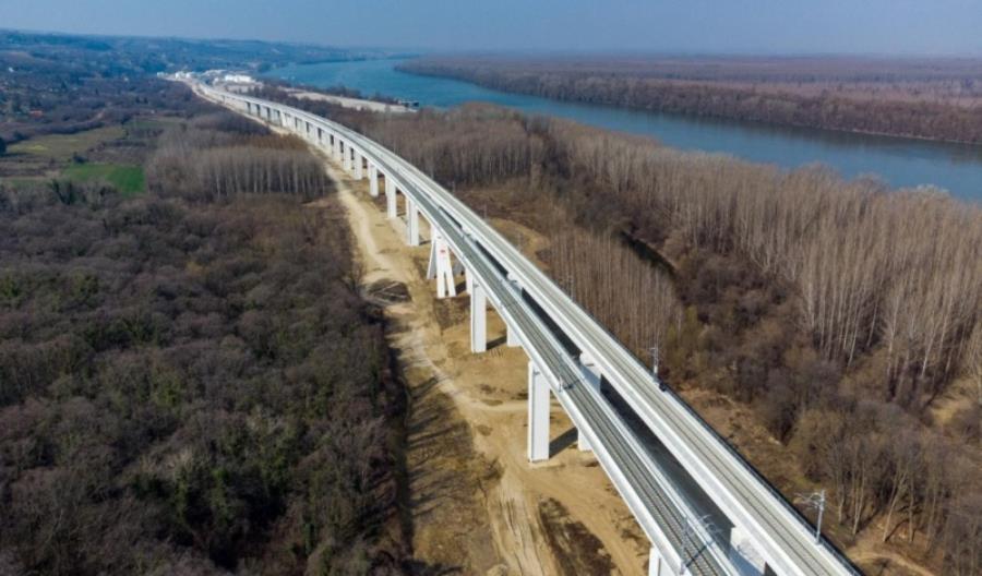 Serbia otworzyła naprawioną linię Belgrad – Nowy Sad. Można jeździć 200 km/h