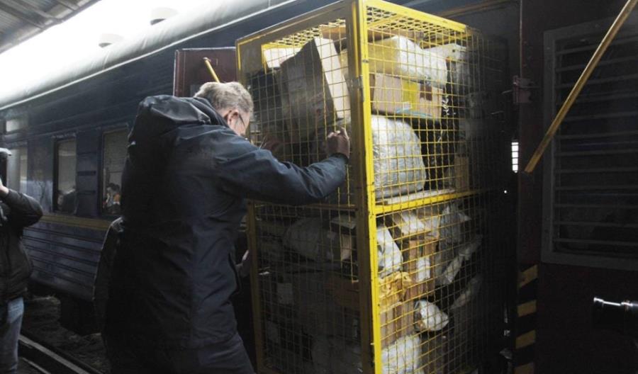 Koleje Ukraińskie reaktywują wagony pocztowe. "Pewny transport podczas wojny" Koleje Ukraińskie reaktywują wagony pocztowe. "Pewny transport podczas wojny"