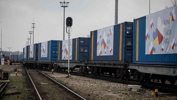 Największy prywatny transport pomocy dotarł na Ukrainę. Aż 34 wagony  