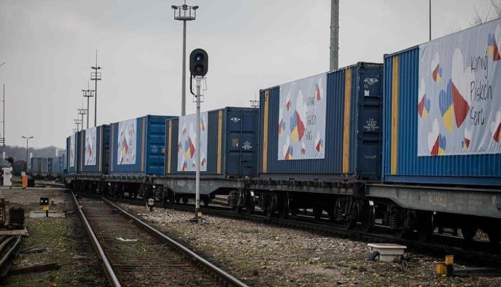 Największy prywatny transport pomocy dotarł na Ukrainę. Aż 34 wagony  