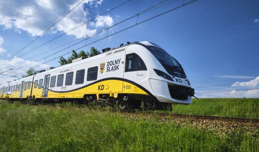Koleje Dolnośląskie postawiły na stacjach biletomaty... wymontowane z Impulsów
