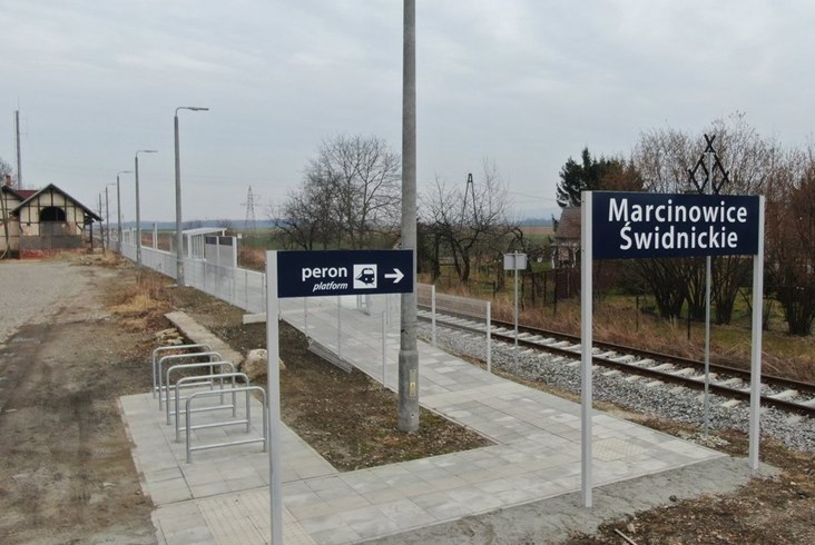 PLK potwierdza: W czerwcu ruszą pociągi do Świdnicy przez Sobótkę [zdjęcia]