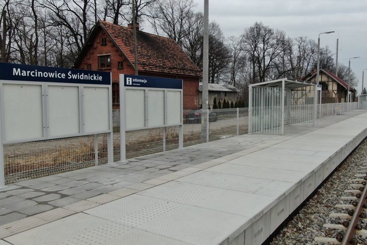 PLK potwierdza: W czerwcu ruszą pociągi do Świdnicy przez Sobótkę [zdjęcia]