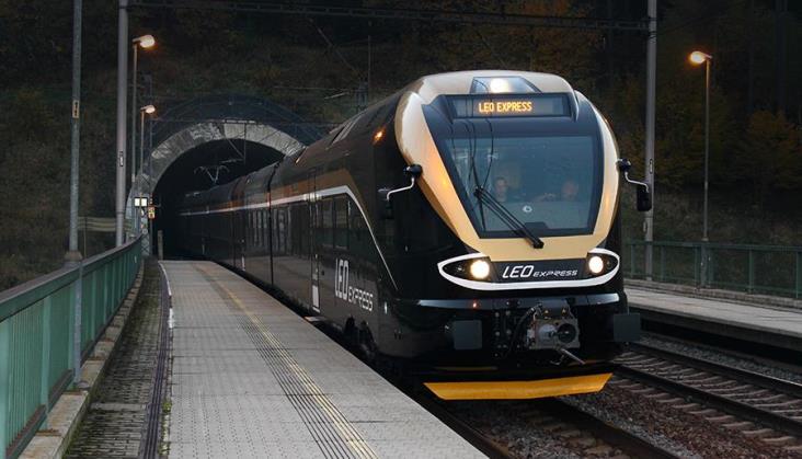 Więcej pociągów Leo Express z Pragi do Krakowa. Co z RegioJetem?