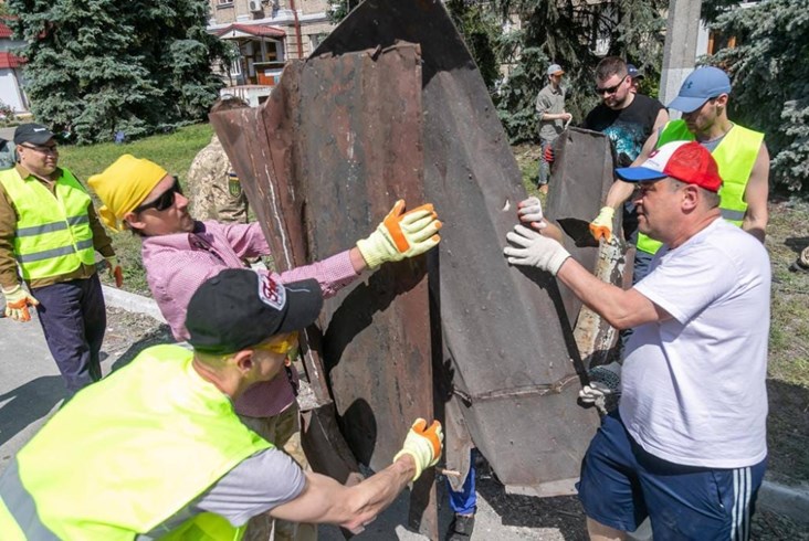 4 dni po rakietowym ataku Ukrzaliznycia wznawia remonty wagonów w Kijowie [zdjęcia]
