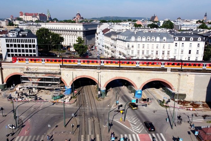Małopolska: Drugi tor w centrum Krakowa, dużo komunikacji zastępczej w regionie