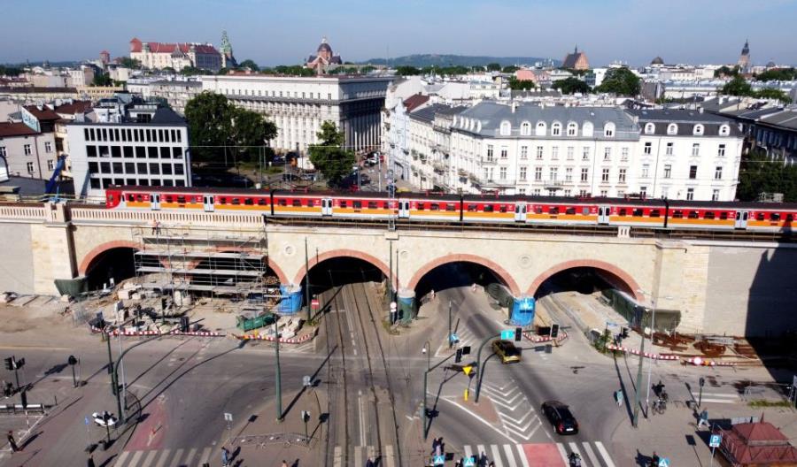 Małopolska: Drugi tor w centrum Krakowa, dużo komunikacji zastępczej w regionie