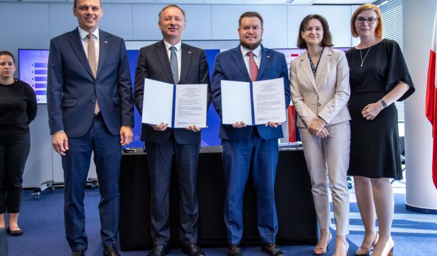 Miliard złotych unijnego dofinansowania dla PKP Intercity