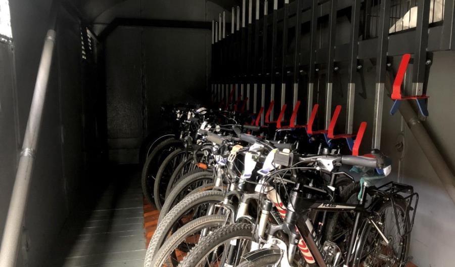 Wagony rowerowe Kolei Dolnośląskich wyruszyły na linie z rowerzystami [zdjęcia]