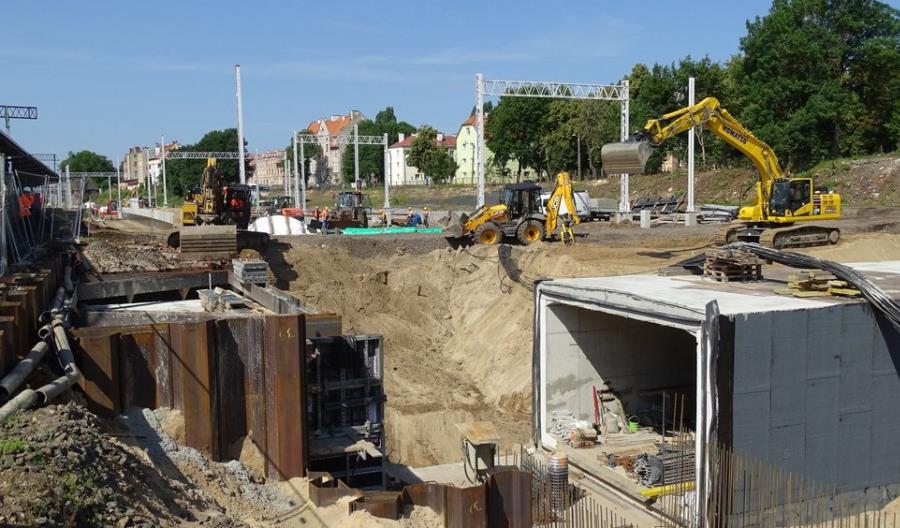 PLK prezentuje postępy w przebudowie stacji Olsztyn [zdjęcia]