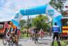Tour de Pologne. Kolarze przejechali przez… pociąg Przeworskiej Kolei Dojazdowej [zdjęcia, wideo]