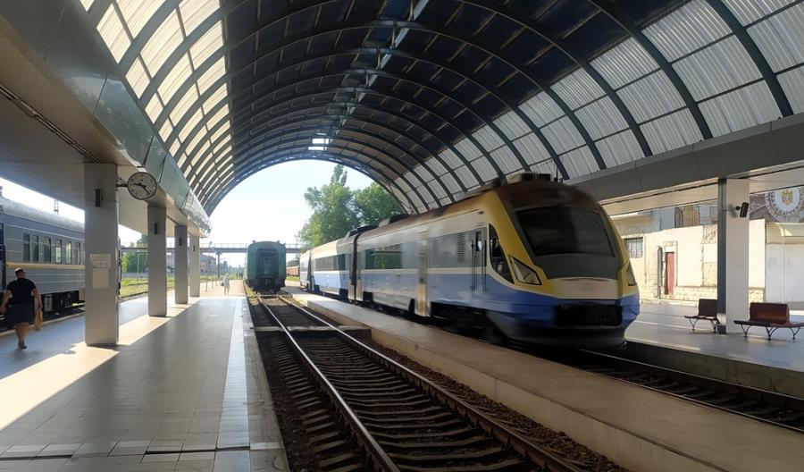 Koleje Mołdawskie wciąż działają. Kursuje 5 pociągów pasażerskich