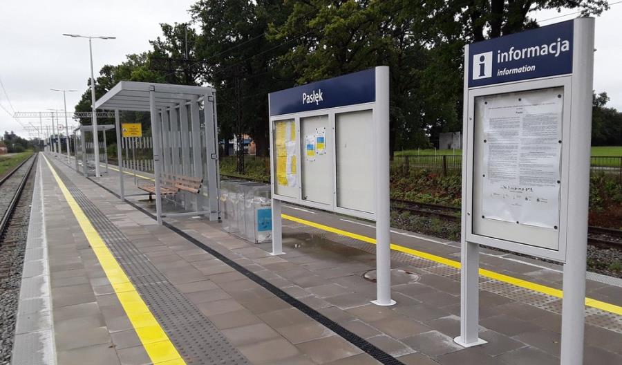 Pasażerowie korzystają z nowego peronu w Pasłęku [zdjęcia]