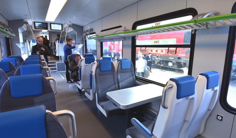 Wodorowa premiera Stadlera. Flirt H2 dla San Bernardino na Innotrans [zdjęcia]