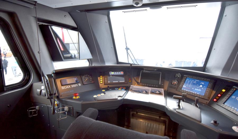 Wodorowa premiera Stadlera. Flirt H2 dla San Bernardino na Innotrans [zdjęcia]