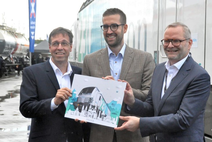 Siemens i České Dráhy zaprezentowały najszybszego Vectrona. Pojedzie 230 km/h
