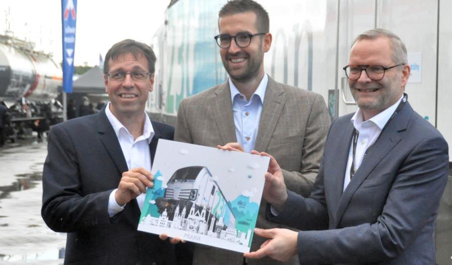 Siemens i České Dráhy zaprezentowały najszybszego Vectrona. Pojedzie 230 km/h