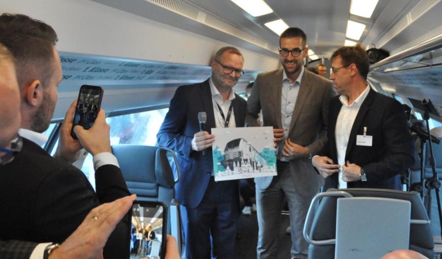 Siemens i České Dráhy zaprezentowały najszybszego Vectrona. Pojedzie 230 km/h