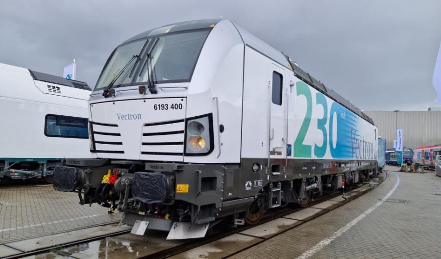 Siemens i České Dráhy zaprezentowały najszybszego Vectrona. Pojedzie 230 km/h