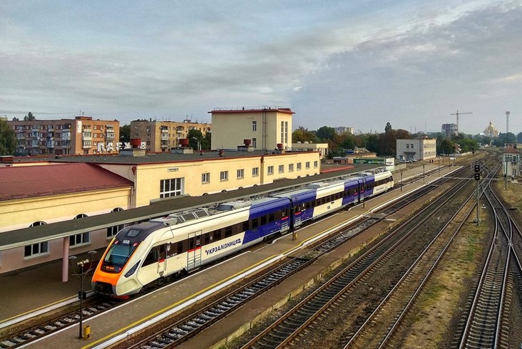Koleje Ukraińskie uruchamiają swoją Luxtorpedę ze Lwowa do Czerniowców