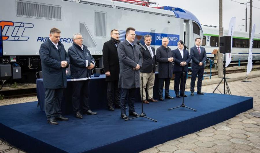 Pesa podpisała umowę na hybrydowe lokomotywy dla PKP Intercity